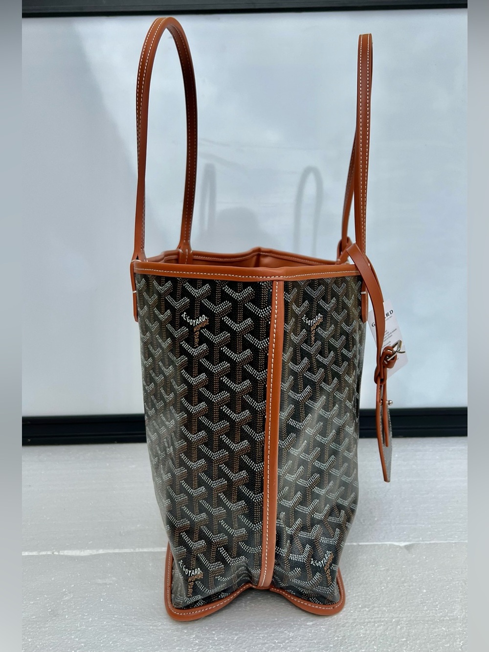 Goyard Tote Bag with Matching Pouch - Picture 10 of 16